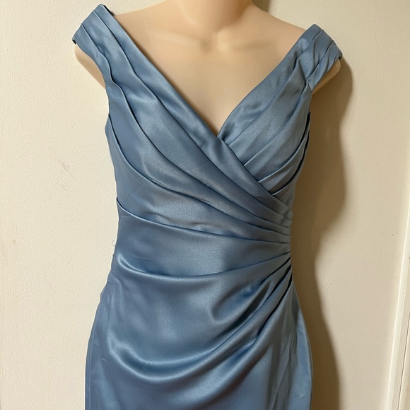 Dear Cleo Mother of the Bride Dress - Picture 2 of 9